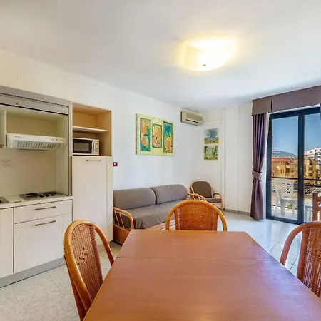 Residence, Seaside * אלגהרו